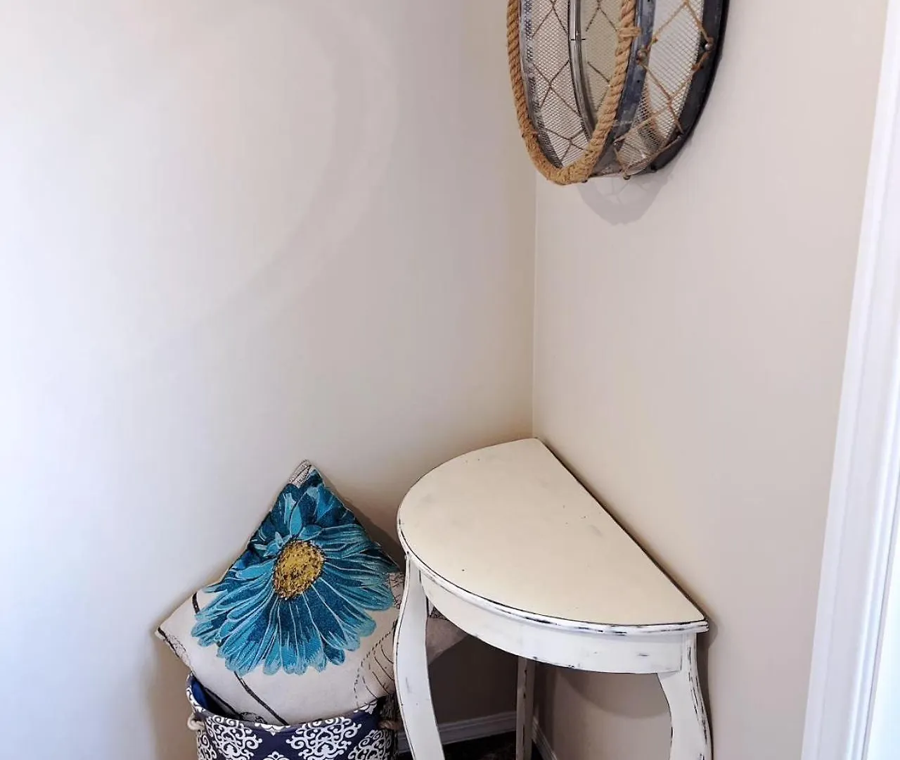 Guest house Best Garden House&3 Mins Bus Station Close C-Train&Free Parking Calgary Canada